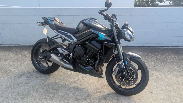 2025 Triumph STREET TRIPLE RS Black