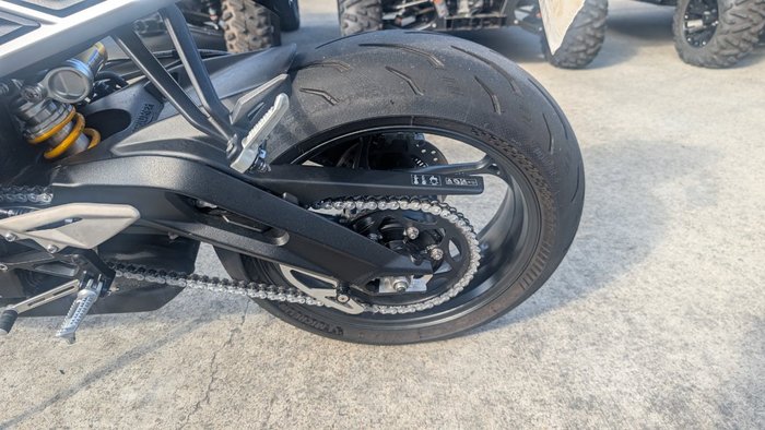 2025 Triumph STREET TRIPLE RS Black