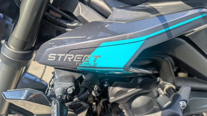 2025 Triumph STREET TRIPLE RS Black