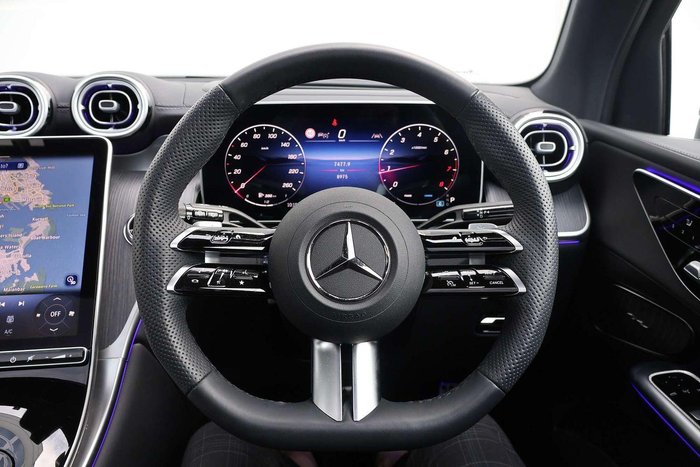 2025 Mercedes-Benz GLC-Class GLC300