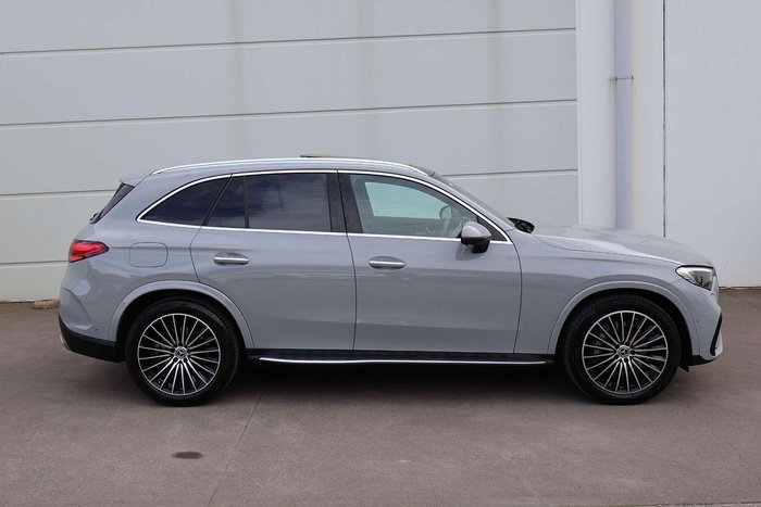 2025 Mercedes-Benz GLC-Class GLC300