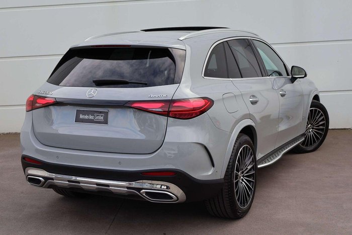 2025 Mercedes-Benz GLC-Class GLC300