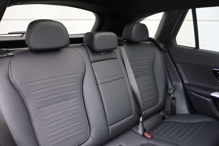 2025 Mercedes-Benz GLC-Class GLC300