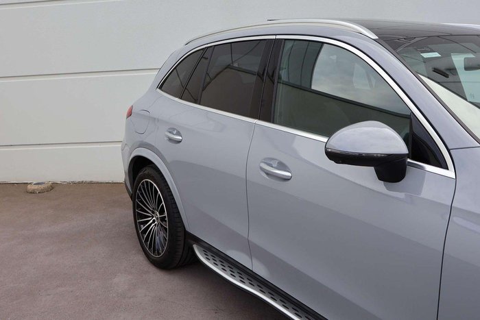 2025 Mercedes-Benz GLC-Class GLC300