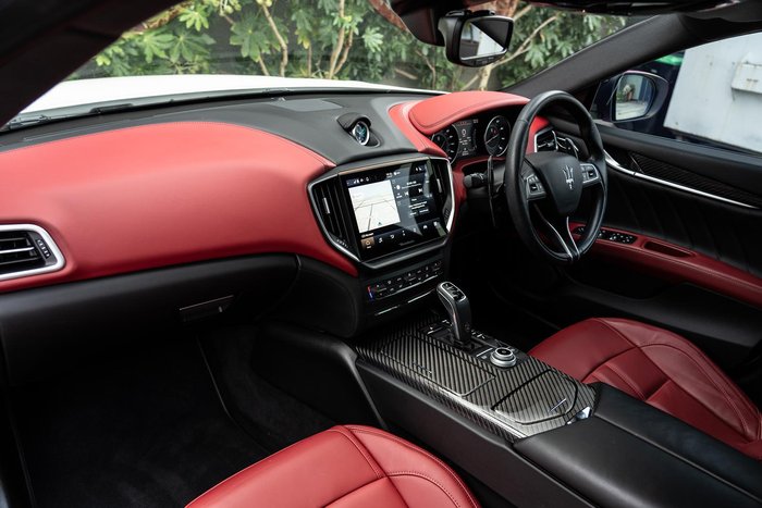 2022 Maserati Ghibli Modena