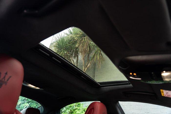 2022 Maserati Ghibli Modena