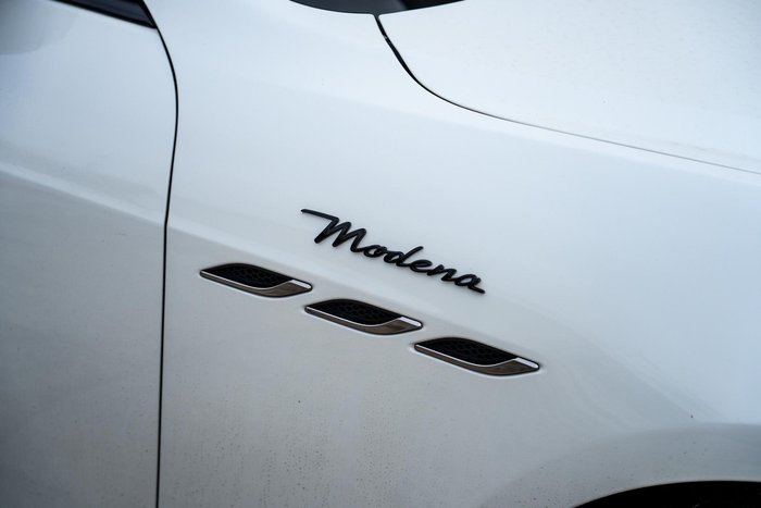 2022 Maserati Ghibli Modena