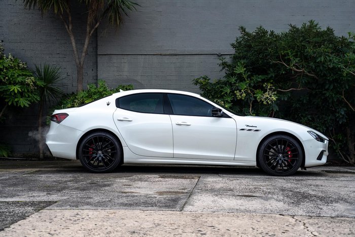 2022 Maserati Ghibli Modena