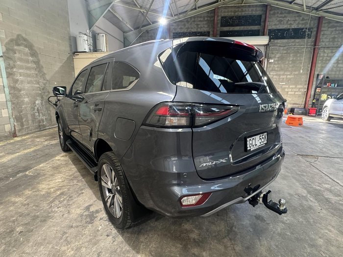 2023 Isuzu MU-X LS-T