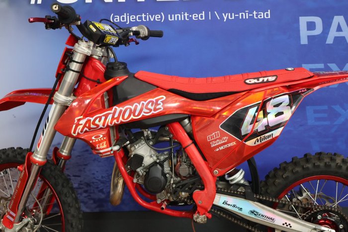 2022 Gas Imports MC 85 17/14 Red