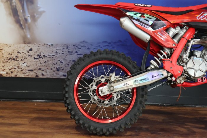 2022 Gas Imports MC 85 17/14 Red