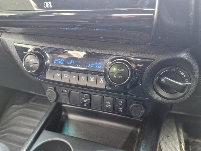 2022 Toyota Hilux Rugged X