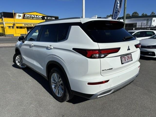 2021 Mitsubishi Outlander LS