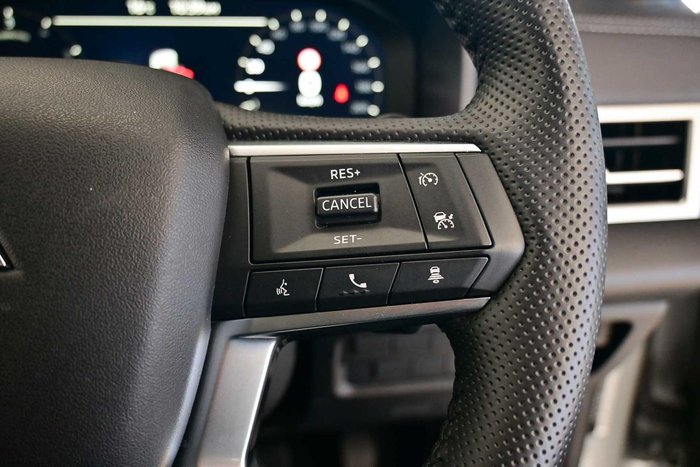 2025 Mitsubishi Outlander LS