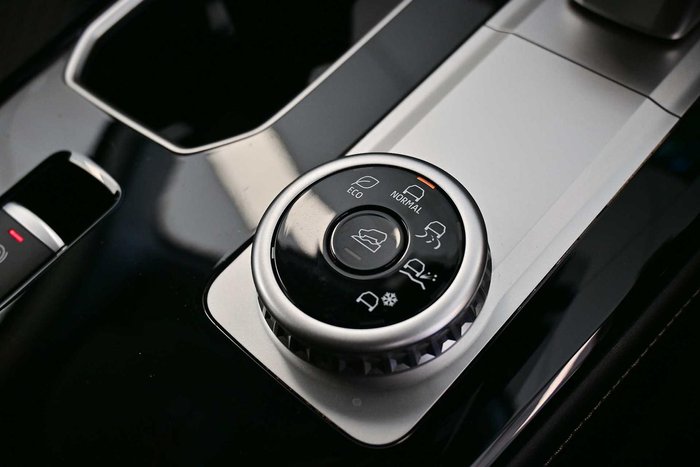 2025 Mitsubishi Outlander LS