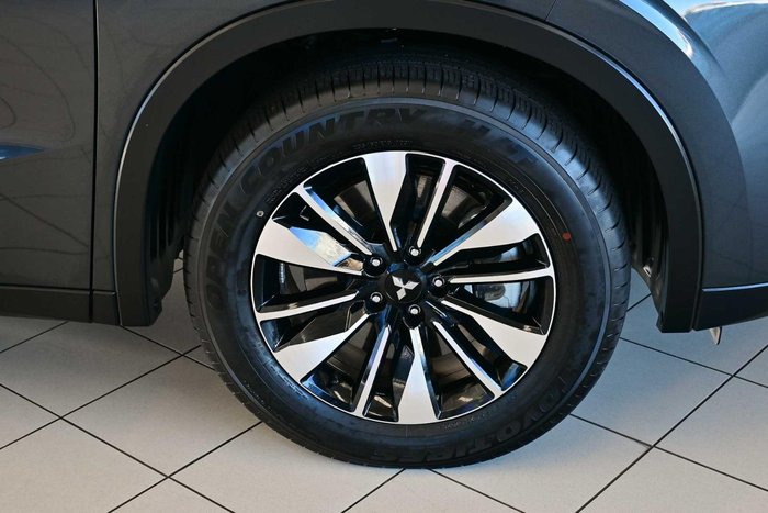 2025 Mitsubishi Outlander LS