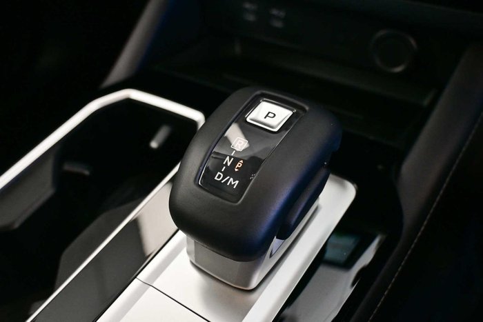 2025 Mitsubishi Outlander LS
