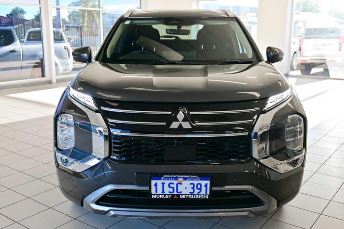 2025 Mitsubishi Outlander LS