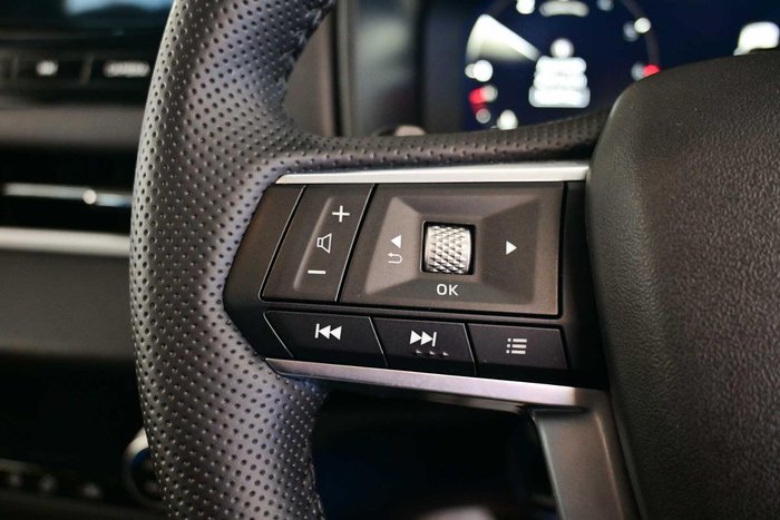 2025 Mitsubishi Outlander LS