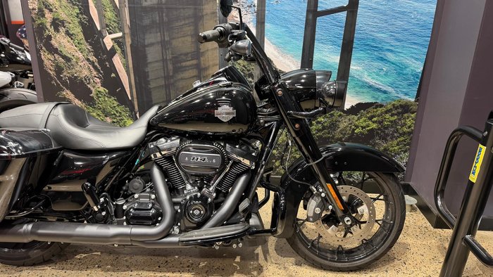 2025 Harley-Davidson Road King Special 114 (FLHRXS) Touring Black