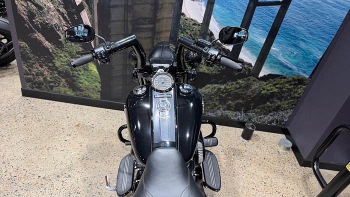 2025 Harley-Davidson Road King Special 114 (FLHRXS) Touring Black