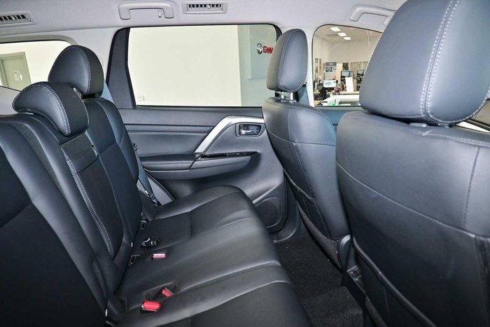 2025 Mitsubishi Pajero Sport GLS