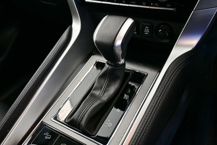 2025 Mitsubishi Pajero Sport GLS