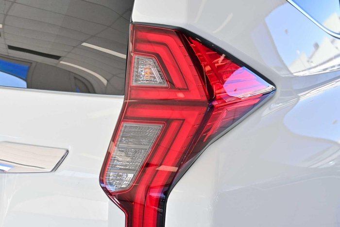 2025 Mitsubishi Pajero Sport GLS
