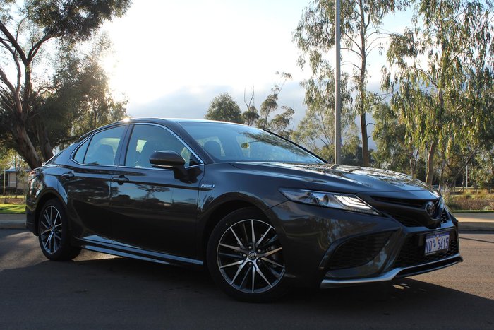 2024 Toyota Camry SL