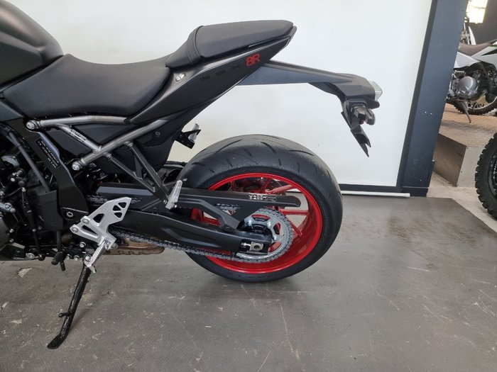 2026 Suzuki GSX-8R (GSX800FRQ) Black