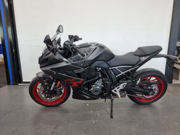 2026 Suzuki GSX-8R (GSX800FRQ) Black