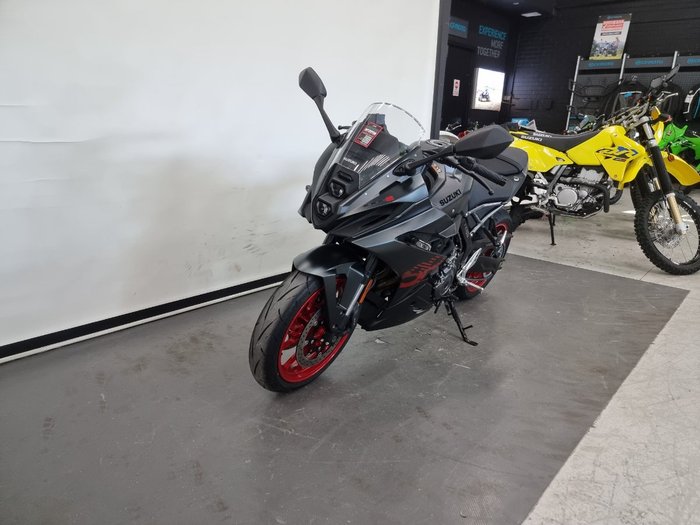 2026 Suzuki GSX-8R (GSX800FRQ) Black