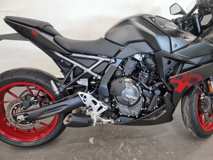 2026 Suzuki GSX-8R (GSX800FRQ) Black
