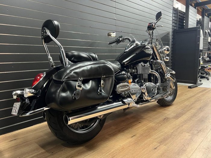2016 TRIUMPH THUNDERBIRD LT Black