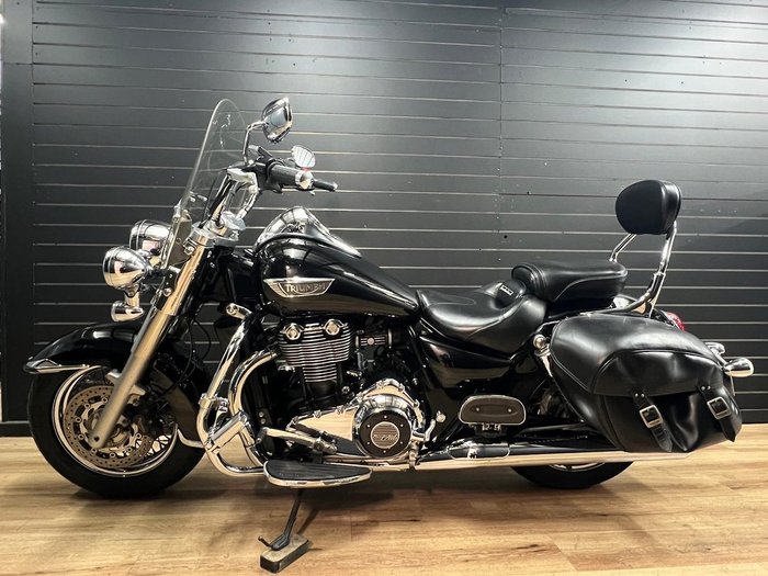 2016 TRIUMPH THUNDERBIRD LT Black