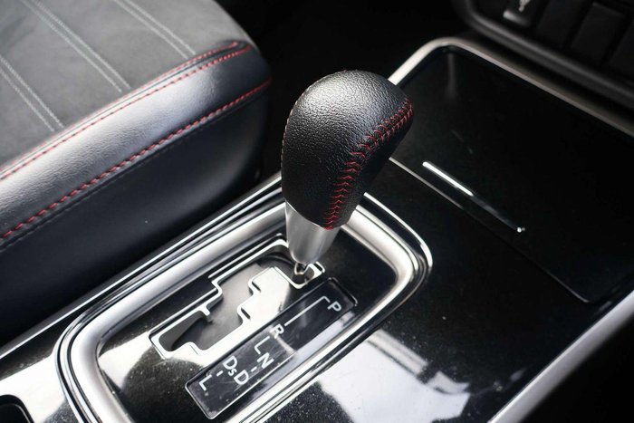 2020 Mitsubishi Outlander Black Edition