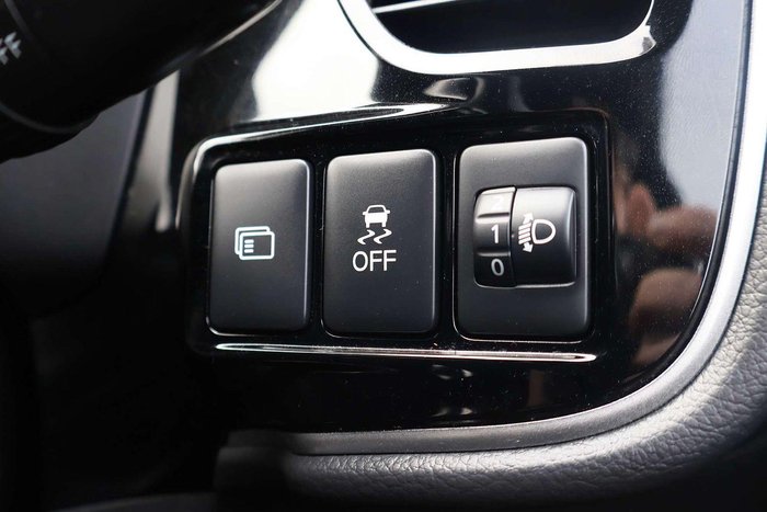 2020 Mitsubishi Outlander Black Edition