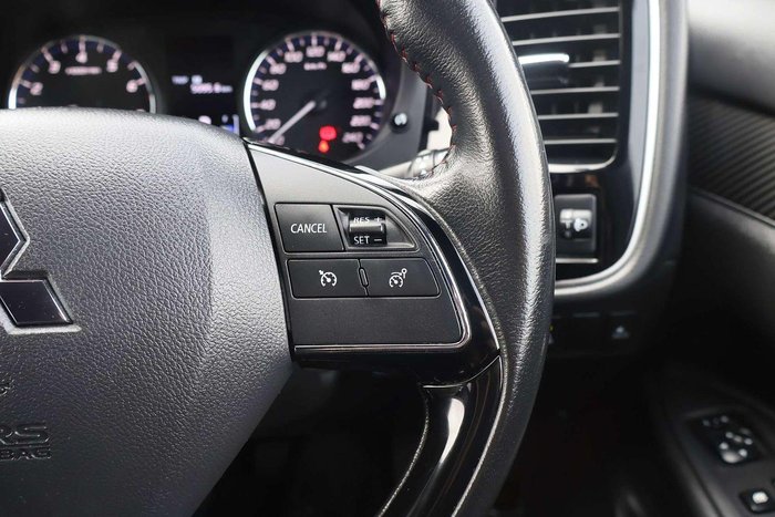 2020 Mitsubishi Outlander Black Edition