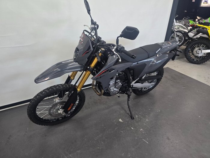 2026 Suzuki DR-Z4S (DR-Z400SRJ) GREY