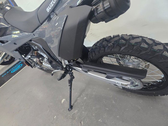 2026 Suzuki DR-Z4S (DR-Z400SRJ) GREY