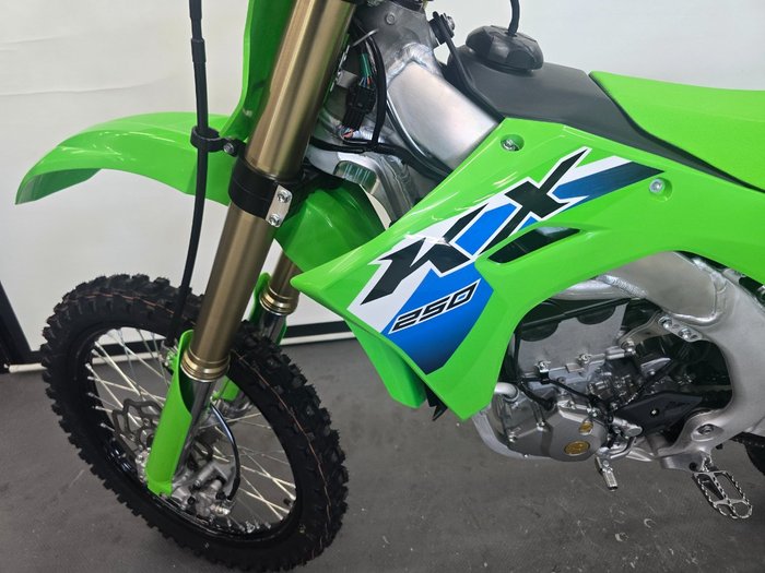 2026 Kawasaki KX250 Green
