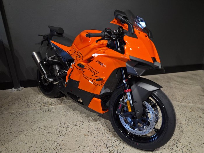 2026 Ktm 2026 Ktm 990cc 990 RC R ORANGE