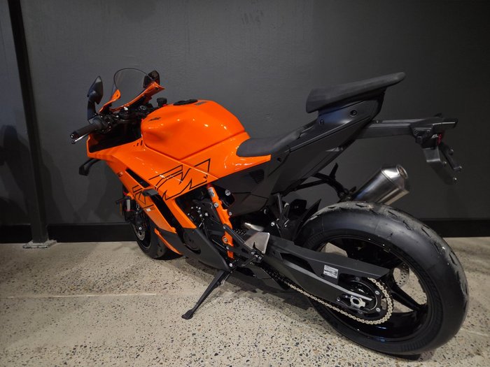 2026 Ktm 2026 Ktm 990cc 990 RC R ORANGE