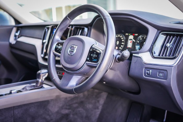 2020 Volvo XC60 T5 Inscription