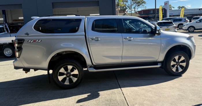 2022 Isuzu D-MAX LS-U