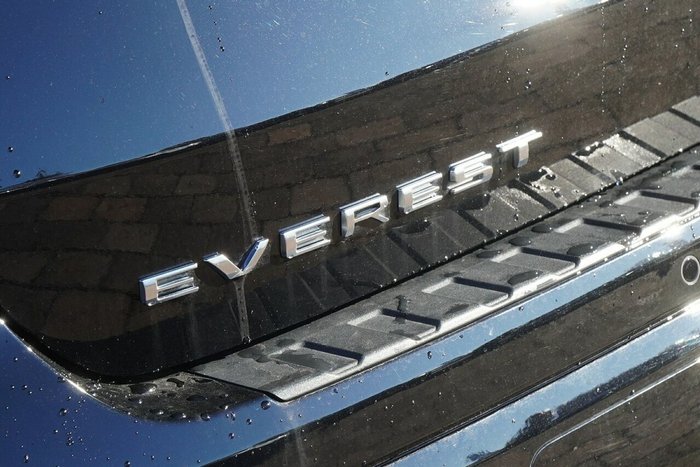 2025 Ford Everest Platinum