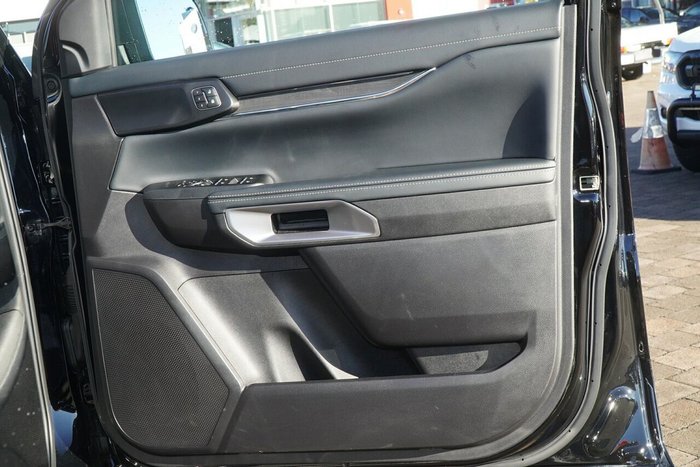 2025 Ford Everest Platinum