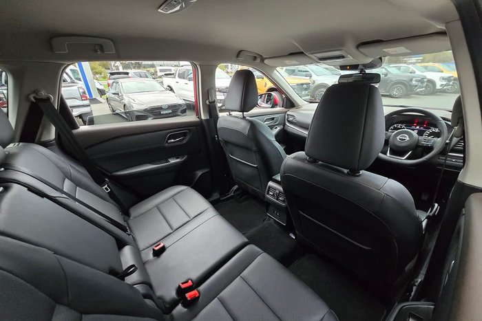 2023 Nissan X-TRAIL ST-L