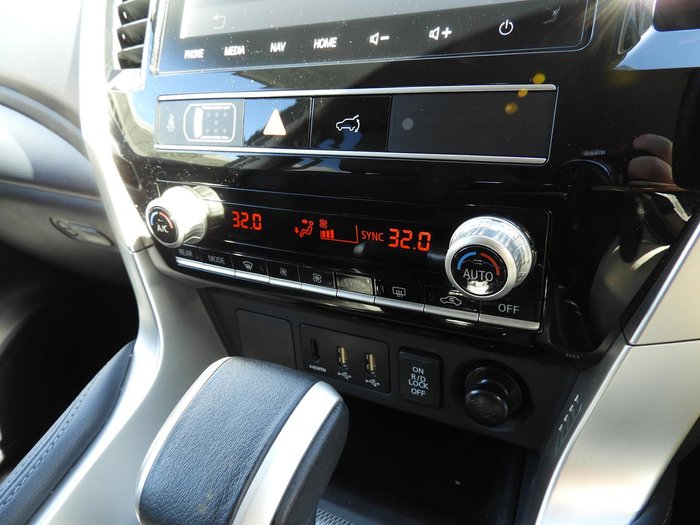 2023 Mitsubishi Pajero Sport GLS