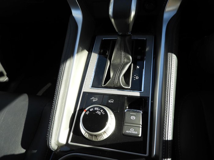 2023 Mitsubishi Pajero Sport GLS